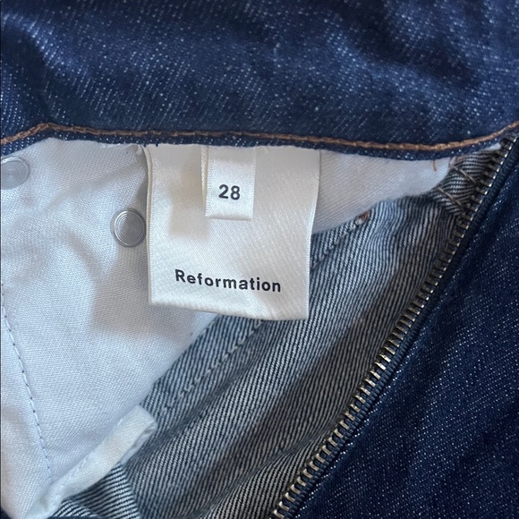 Reformation Full-Zip Brooke Jeans in Volta Wash - Picture 5 of 7